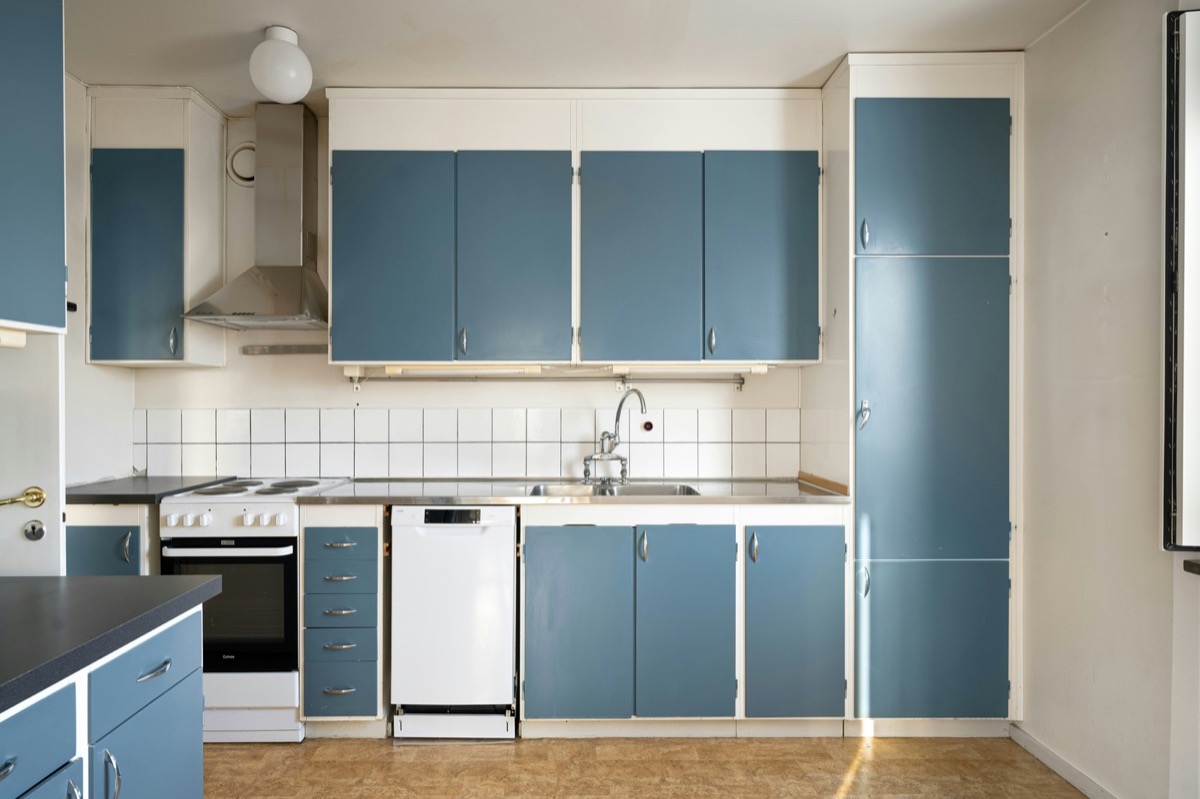 Kitchen before AI interior redesign